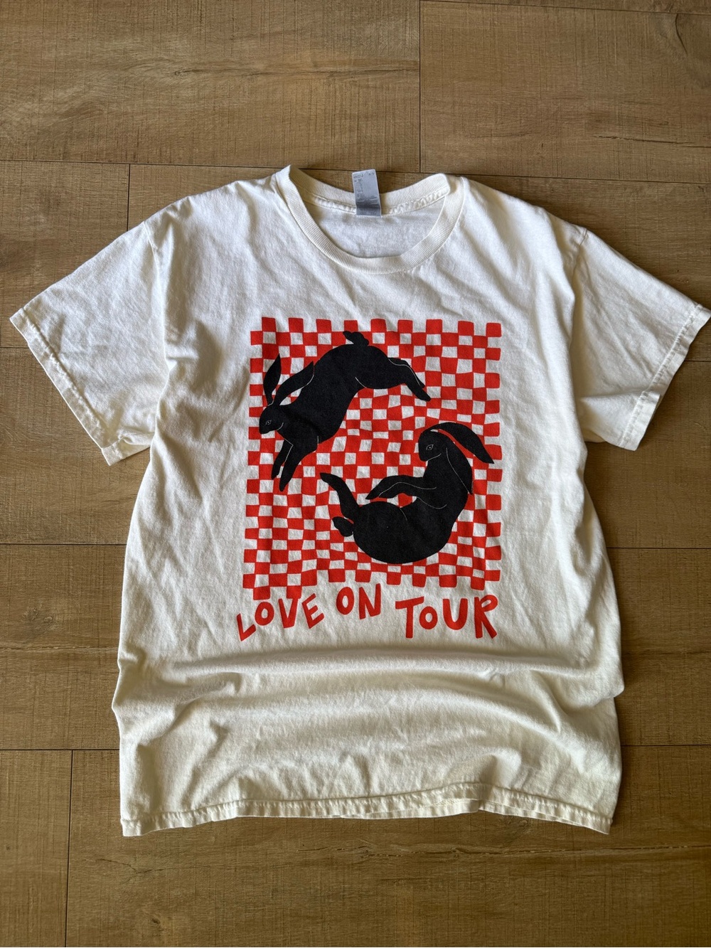 Harry Styles Love On Tour 2021 rabbits bunny graphic tshirt estimated medium